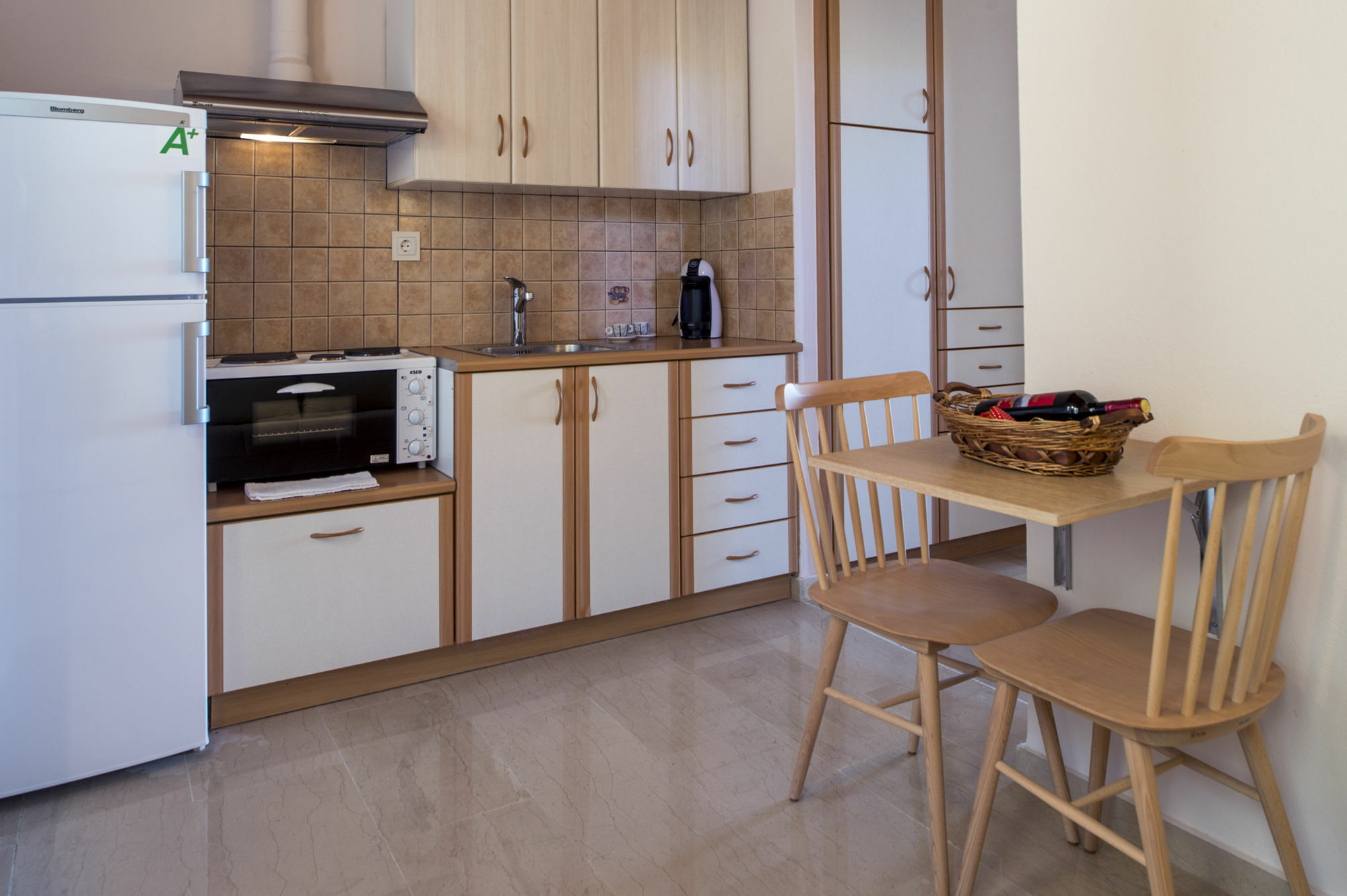 Katávolos Krouzeri Beach Apartments מראה חיצוני תמונה