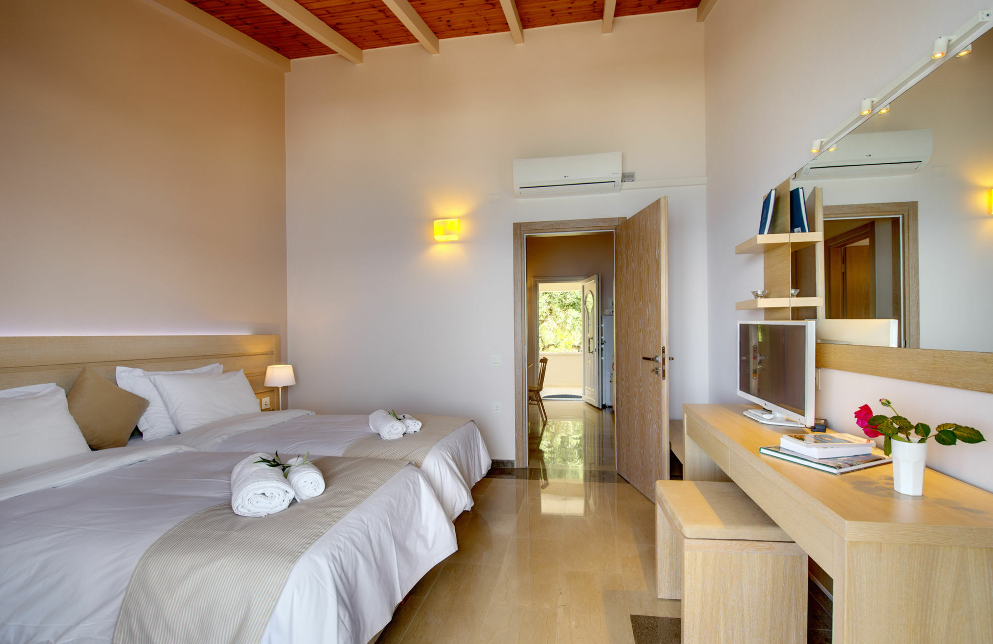 Katávolos Krouzeri Beach Apartments מראה חיצוני תמונה